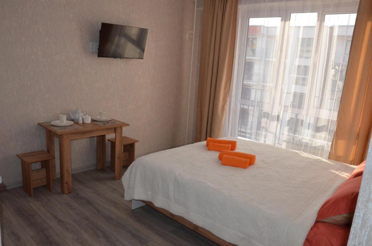 Apartment студия №1 Lifehousealmaty в жк теремки-2 Almaty